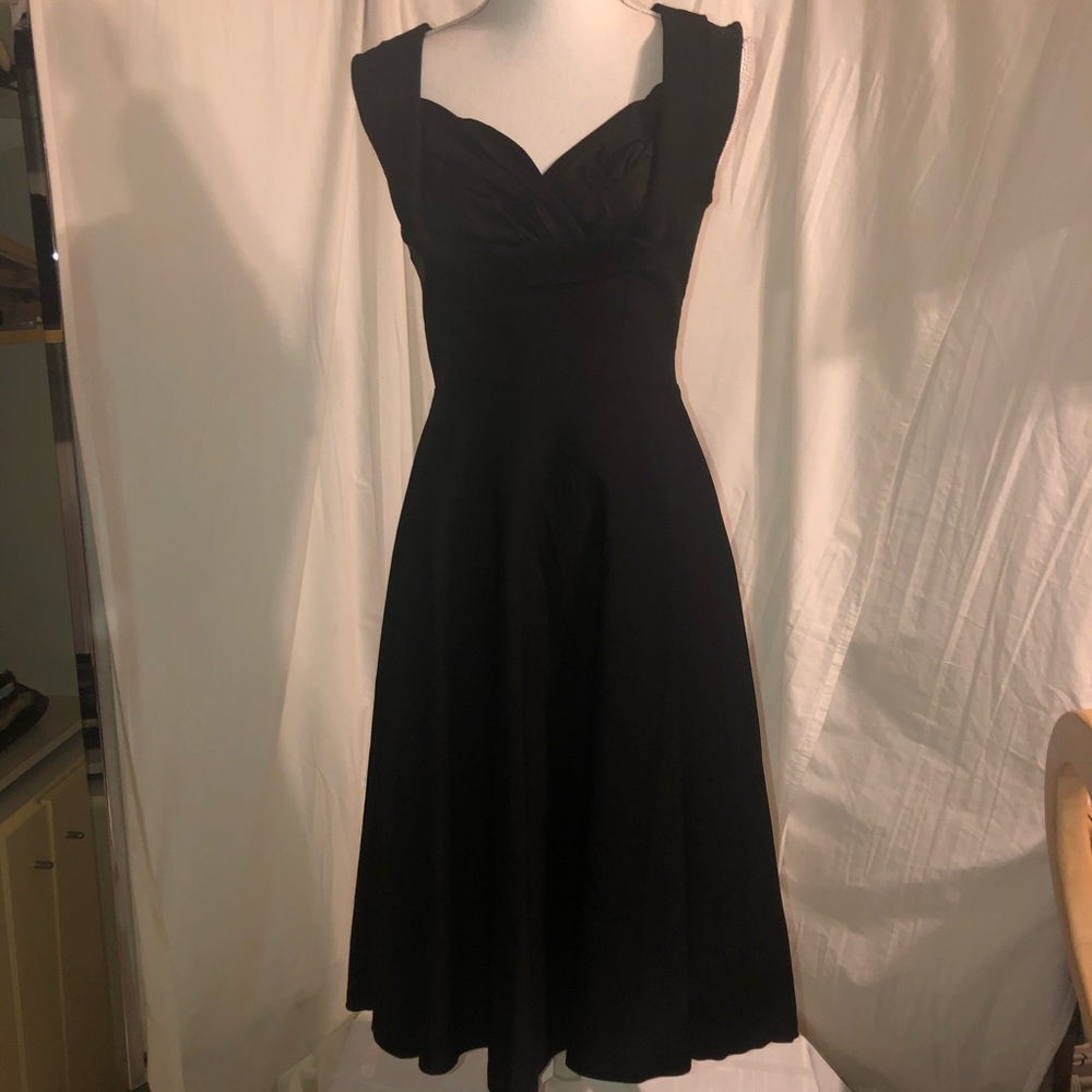Musol Dress - Picture 2 of 10